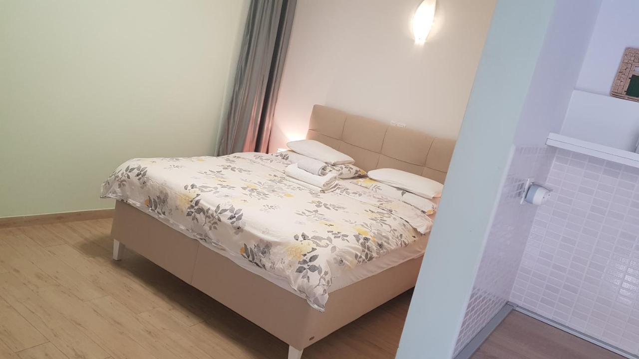 Central Old Town Rooms Split Bagian luar foto