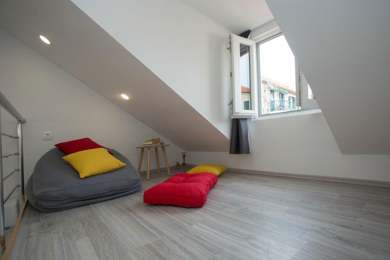 Central Old Town Rooms Split Bagian luar foto