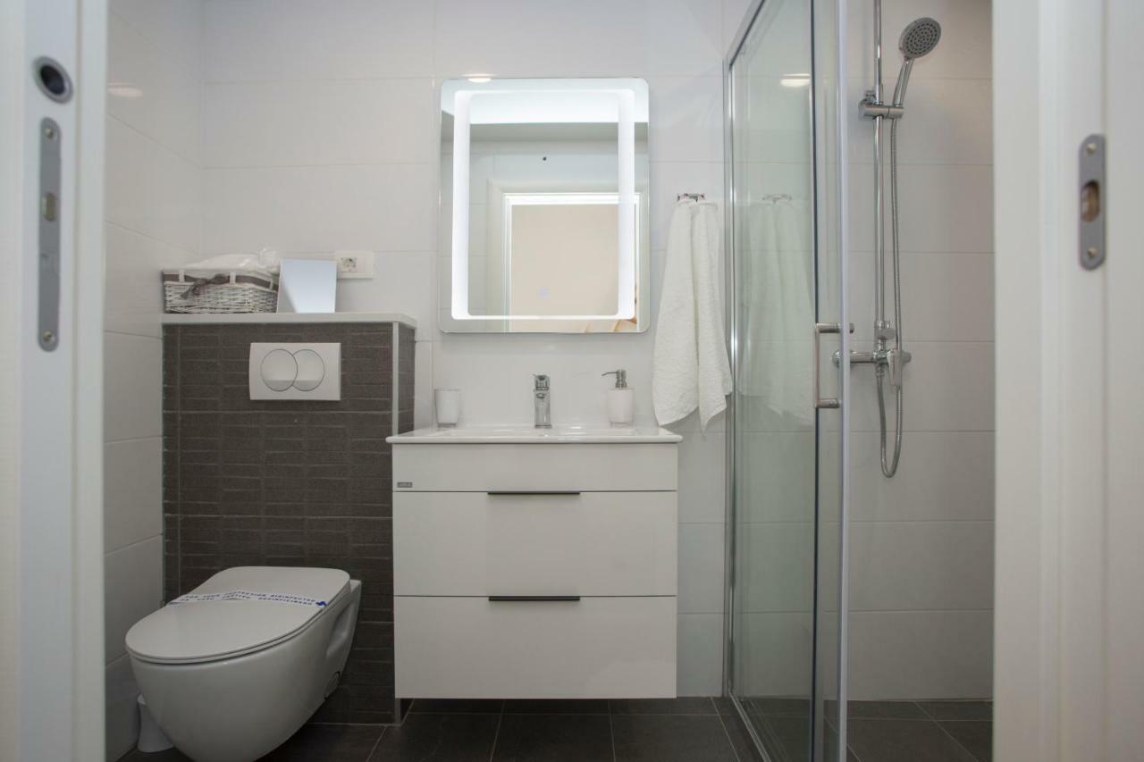 Central Old Town Rooms Split Bagian luar foto